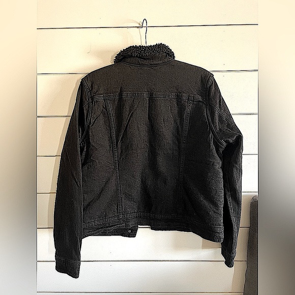 NWOT Black Sherpa lined Jean jacket - Picture 5 of 5